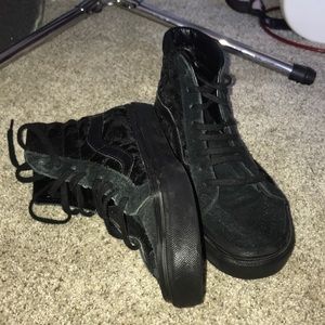 BLACK VELVET HIGHTOP VANS